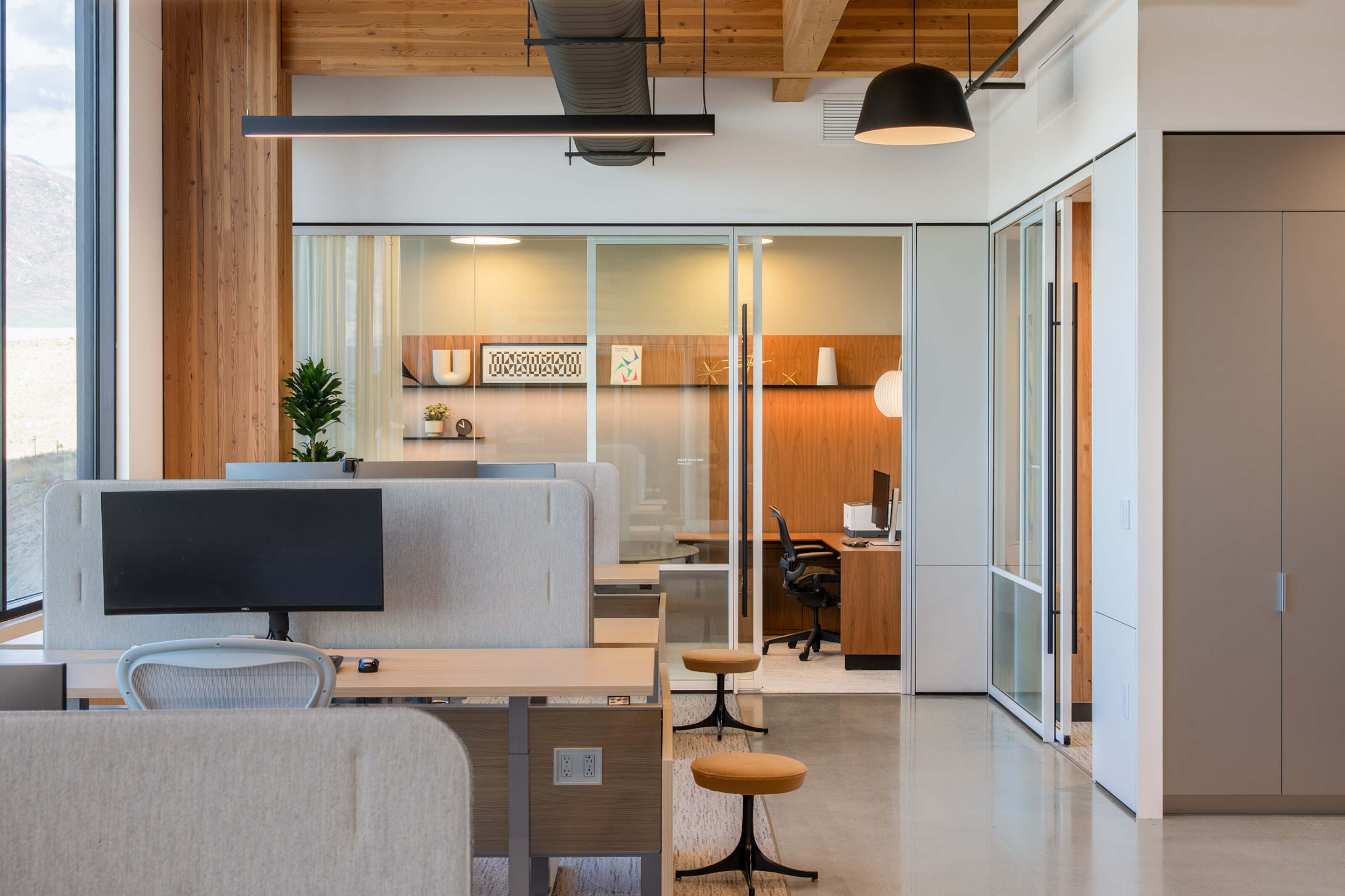 HB Workplaces | HB Build