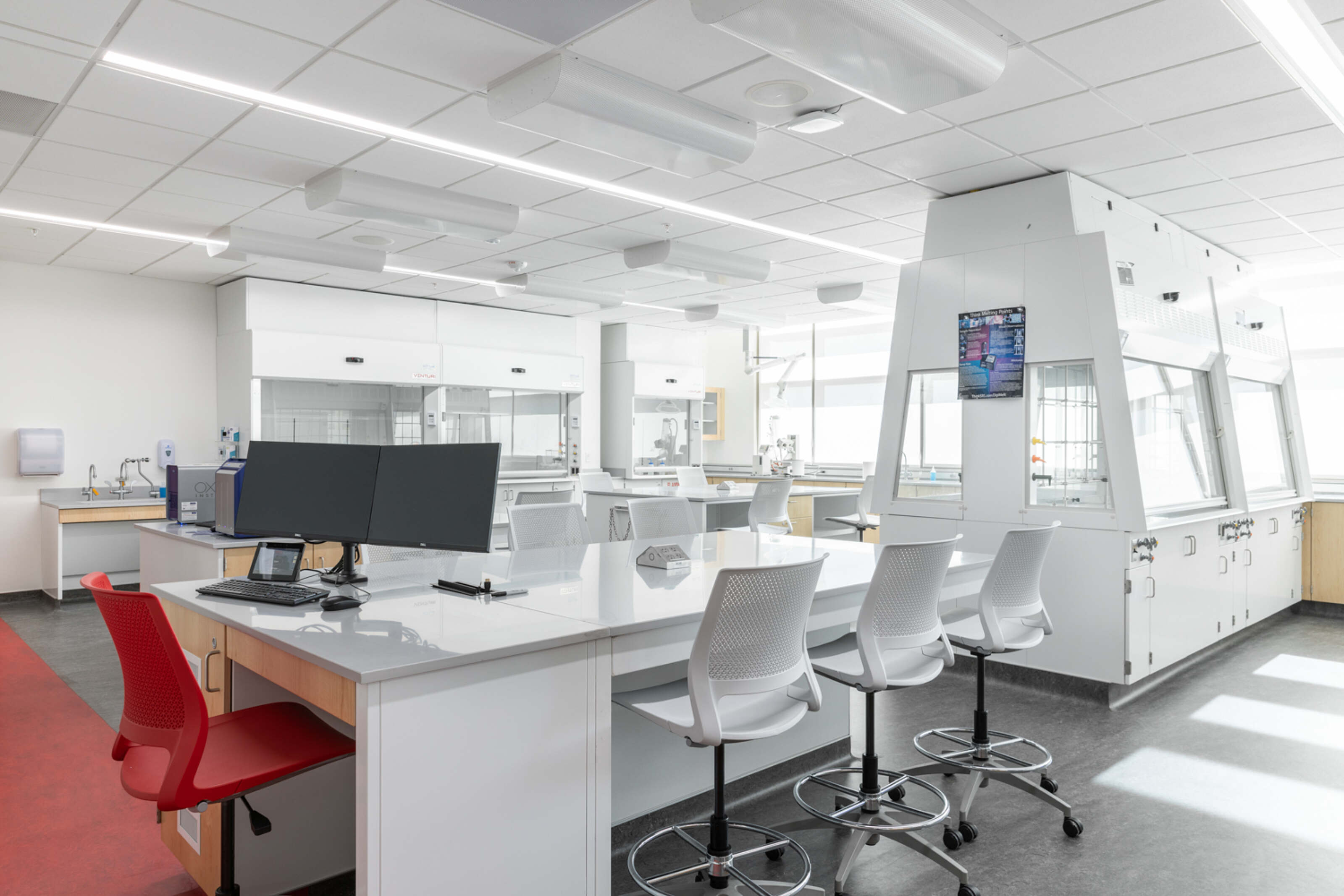 HB Workplaces | DSU Science Engineering Tech Building